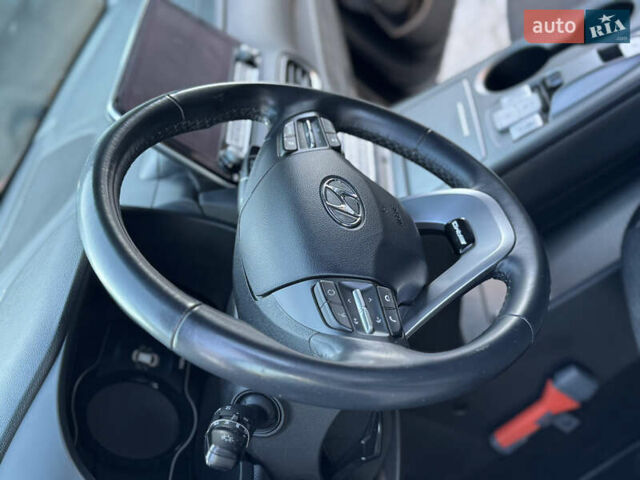 Сірий Хендай Kona, об'ємом двигуна 0 л та пробігом 114 тис. км за 15999 $, фото 27 на Automoto.ua