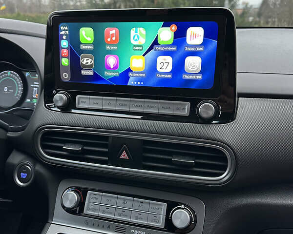 Серый Хендай Kona, объемом двигателя 0 л и пробегом 38 тыс. км за 18999 $, фото 6 на Automoto.ua