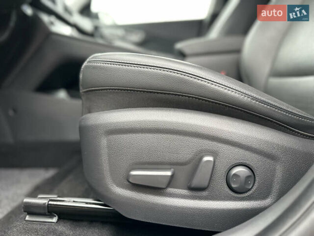 Сірий Хендай Kona, об'ємом двигуна 0 л та пробігом 61 тис. км за 18800 $, фото 17 на Automoto.ua