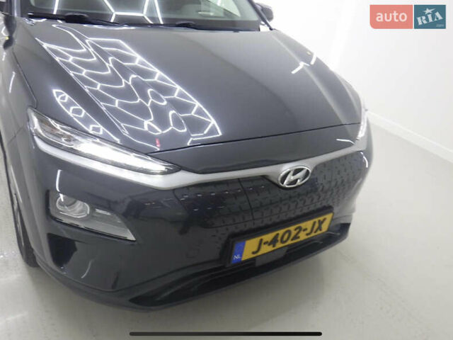 Сірий Хендай Kona, об'ємом двигуна 0 л та пробігом 78 тис. км за 18300 $, фото 21 на Automoto.ua