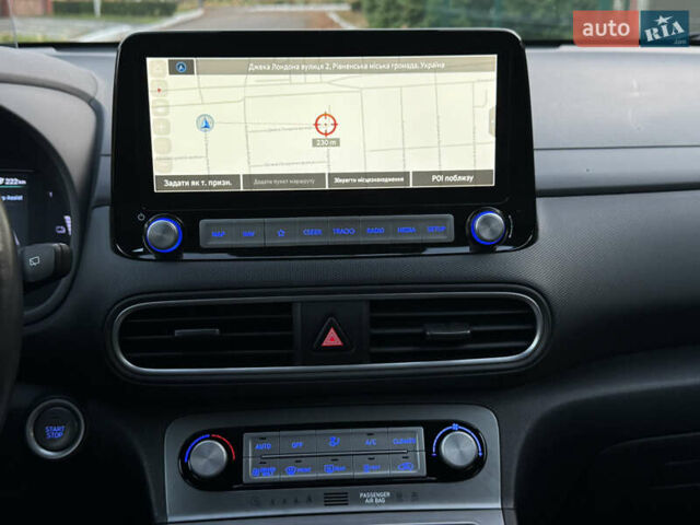 Сірий Хендай Kona, об'ємом двигуна 0 л та пробігом 81 тис. км за 17200 $, фото 113 на Automoto.ua