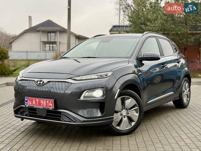 Серый Хендай Kona, объемом двигателя 0 л и пробегом 74 тыс. км за 15250 $, фото 6 на Automoto.ua