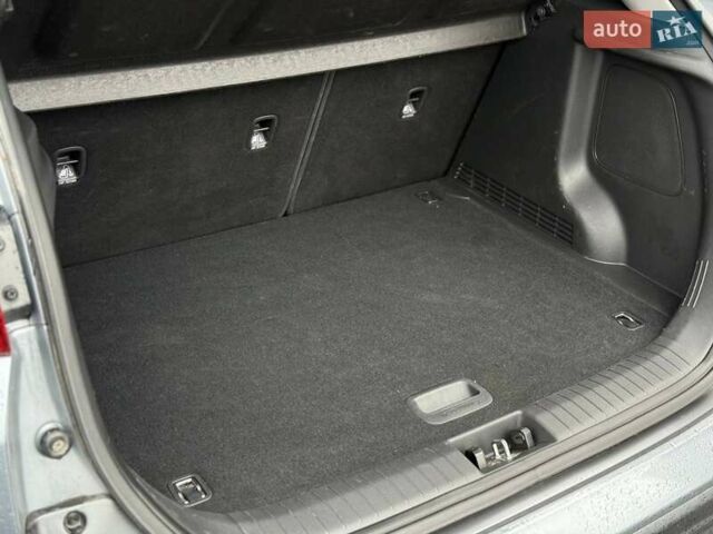 Сірий Хендай Kona, об'ємом двигуна 0 л та пробігом 61 тис. км за 17700 $, фото 68 на Automoto.ua