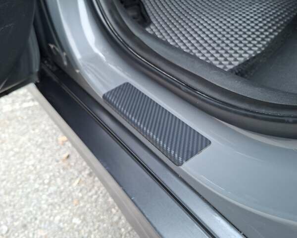 Сірий Хендай Kona, об'ємом двигуна 0 л та пробігом 86 тис. км за 15200 $, фото 21 на Automoto.ua