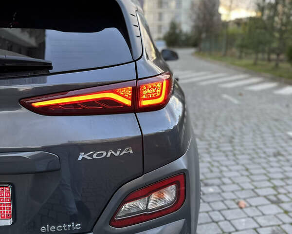 Серый Хендай Kona, объемом двигателя 0 л и пробегом 137 тыс. км за 17500 $, фото 31 на Automoto.ua