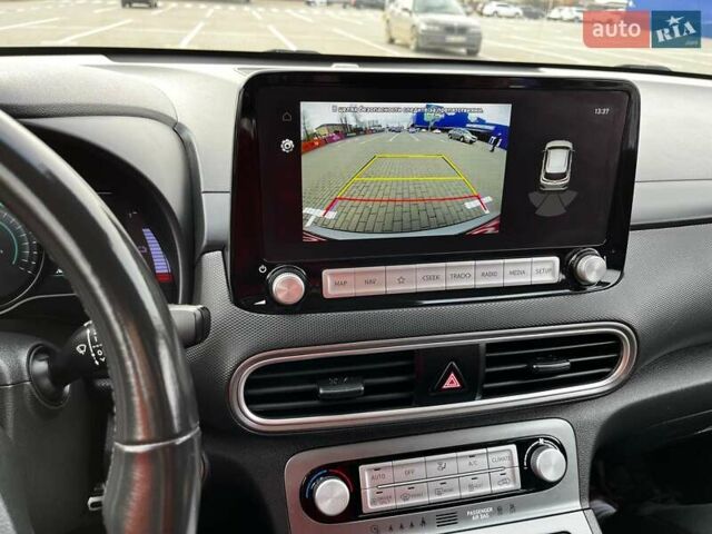 Серый Хендай Kona, объемом двигателя 0 л и пробегом 136 тыс. км за 16700 $, фото 26 на Automoto.ua