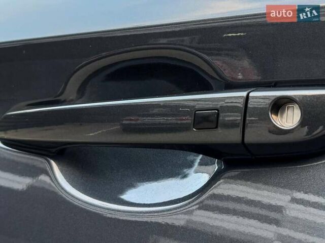Серый Хендай Kona, объемом двигателя 0 л и пробегом 72 тыс. км за 17500 $, фото 14 на Automoto.ua