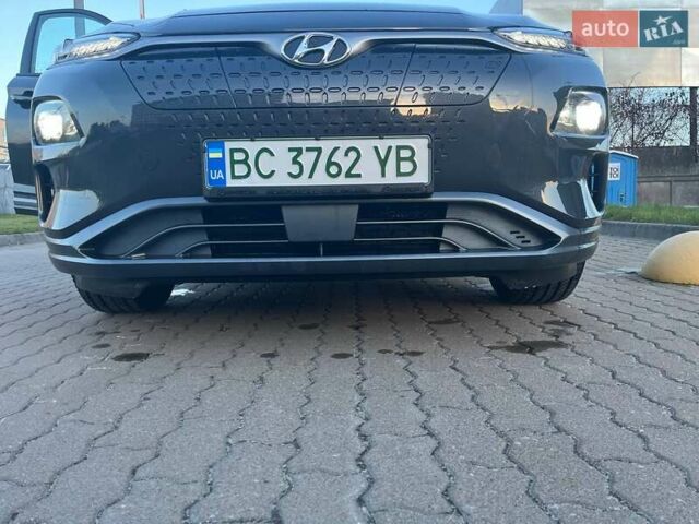 Сірий Хендай Kona, об'ємом двигуна 0 л та пробігом 50 тис. км за 17800 $, фото 9 на Automoto.ua