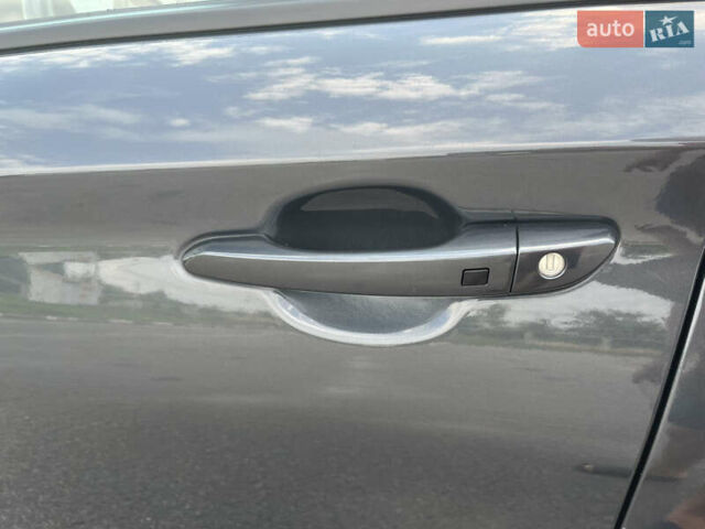 Сірий Хендай Kona, об'ємом двигуна 0 л та пробігом 50 тис. км за 14999 $, фото 20 на Automoto.ua