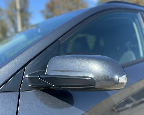 Серый Хендай Kona, объемом двигателя 0 л и пробегом 30 тыс. км за 21100 $, фото 5 на Automoto.ua