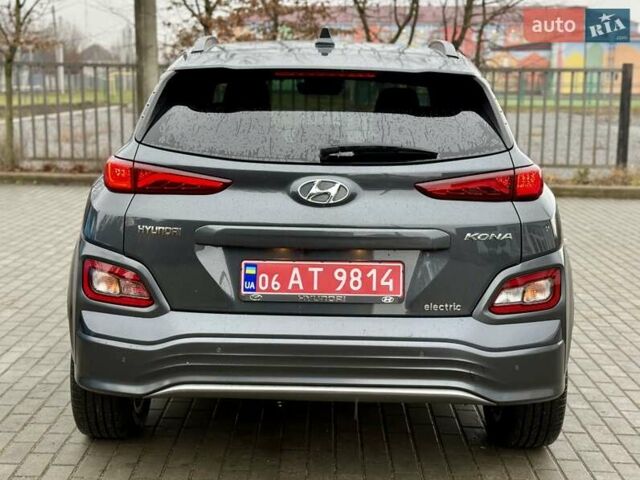 Серый Хендай Kona, объемом двигателя 0 л и пробегом 74 тыс. км за 15250 $, фото 16 на Automoto.ua