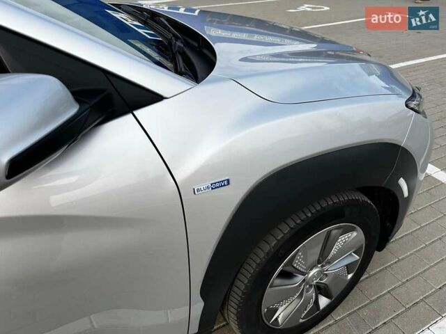 Серый Хендай Kona, объемом двигателя 0 л и пробегом 136 тыс. км за 16700 $, фото 9 на Automoto.ua