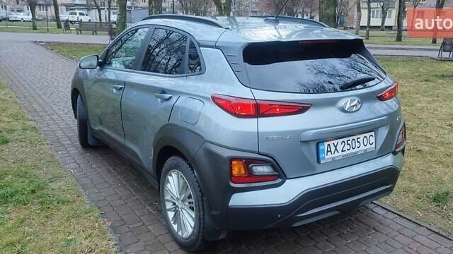Сірий Хендай Kona, об'ємом двигуна 2 л та пробігом 61 тис. км за 14600 $, фото 8 на Automoto.ua