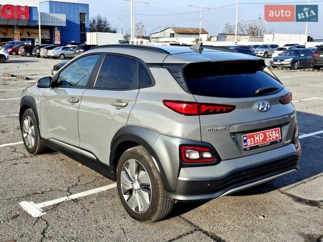 Серый Хендай Kona, объемом двигателя 0 л и пробегом 116 тыс. км за 18600 $, фото 11 на Automoto.ua