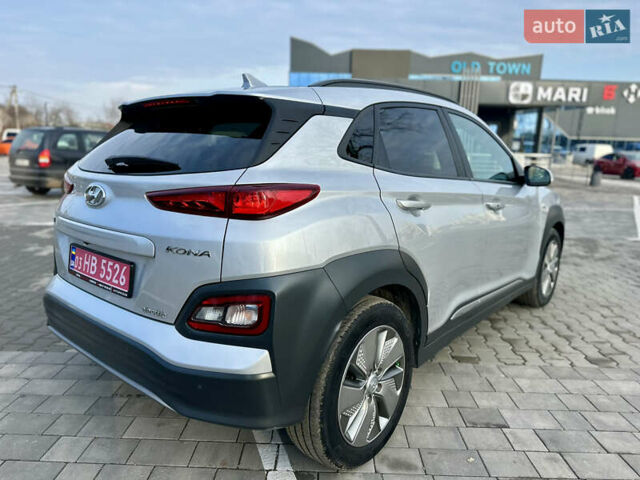 Серый Хендай Kona, объемом двигателя 0 л и пробегом 86 тыс. км за 16000 $, фото 12 на Automoto.ua
