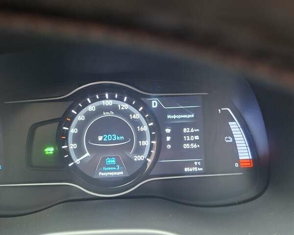 Сірий Хендай Kona, об'ємом двигуна 0 л та пробігом 86 тис. км за 15200 $, фото 36 на Automoto.ua