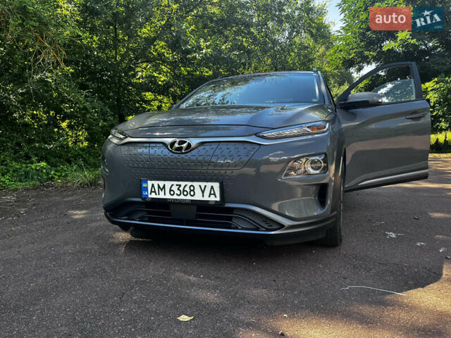 Сірий Хендай Kona, об'ємом двигуна 0 л та пробігом 117 тис. км за 17300 $, фото 14 на Automoto.ua