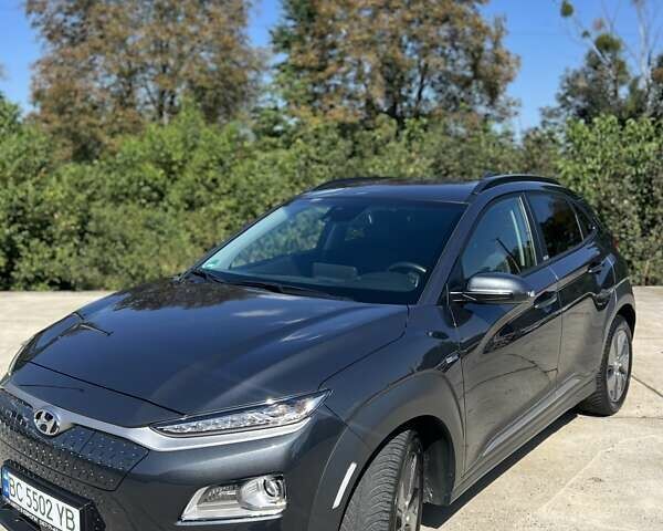 Серый Хендай Kona, объемом двигателя 0 л и пробегом 30 тыс. км за 21100 $, фото 17 на Automoto.ua