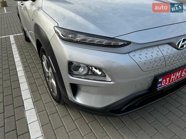 Серый Хендай Kona, объемом двигателя 0 л и пробегом 136 тыс. км за 16700 $, фото 11 на Automoto.ua