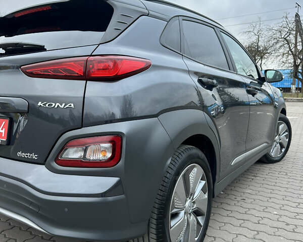 Сірий Хендай Kona, об'ємом двигуна 0 л та пробігом 149 тис. км за 17950 $, фото 20 на Automoto.ua