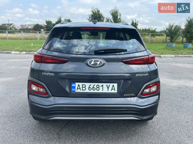 Серый Хендай Kona, объемом двигателя 0 л и пробегом 49 тыс. км за 15199 $, фото 11 на Automoto.ua