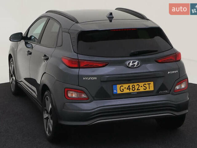 Серый Хендай Kona, объемом двигателя 0 л и пробегом 80 тыс. км за 17500 $, фото 3 на Automoto.ua