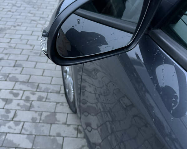 Серый Хендай Kona, объемом двигателя 0 л и пробегом 98 тыс. км за 18300 $, фото 11 на Automoto.ua