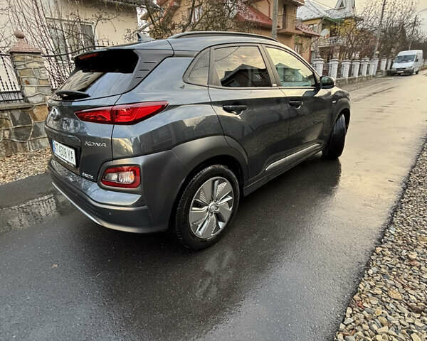 Серый Хендай Kona, объемом двигателя 0 л и пробегом 23 тыс. км за 16900 $, фото 29 на Automoto.ua
