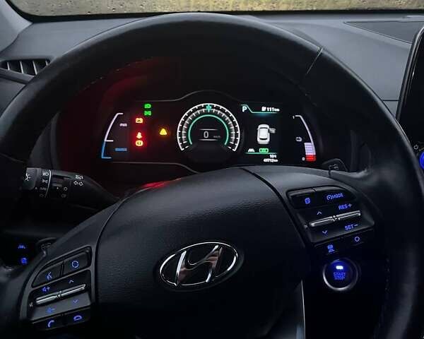 Сірий Хендай Kona, об'ємом двигуна 0 л та пробігом 50 тис. км за 17800 $, фото 22 на Automoto.ua