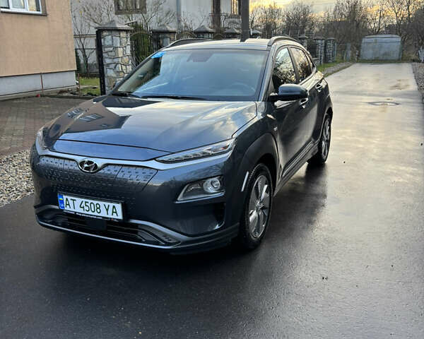 Серый Хендай Kona, объемом двигателя 0 л и пробегом 23 тыс. км за 16900 $, фото 2 на Automoto.ua