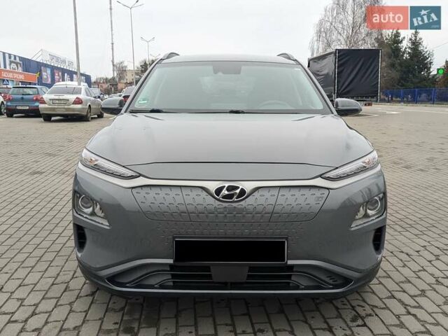 Сірий Хендай Kona, об'ємом двигуна 0 л та пробігом 55 тис. км за 14999 $, фото 5 на Automoto.ua