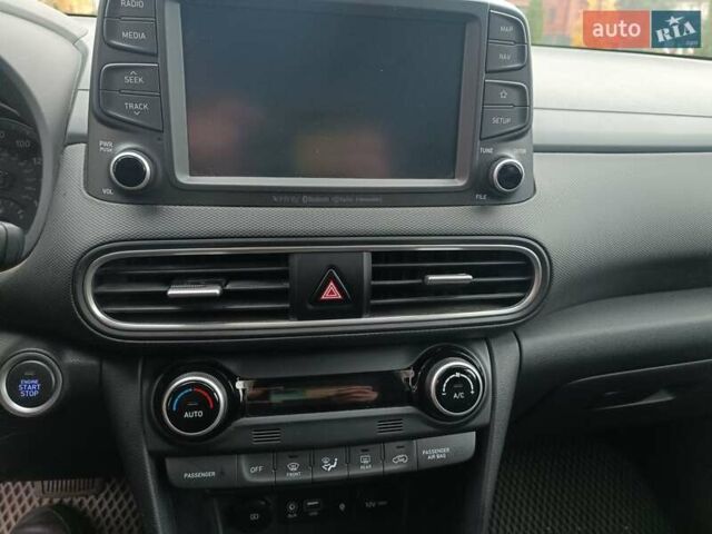 Сірий Хендай Kona, об'ємом двигуна 1.6 л та пробігом 12 тис. км за 21500 $, фото 21 на Automoto.ua