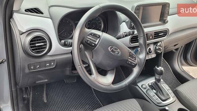 Сірий Хендай Kona, об'ємом двигуна 2 л та пробігом 59 тис. км за 15100 $, фото 17 на Automoto.ua