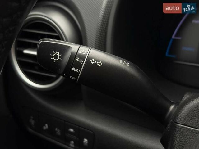 Сірий Хендай Kona, об'ємом двигуна 0 л та пробігом 61 тис. км за 17700 $, фото 34 на Automoto.ua