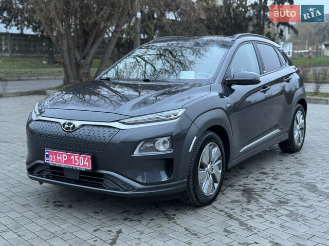 Серый Хендай Kona, объемом двигателя 0 л и пробегом 98 тыс. км за 18300 $, фото 3 на Automoto.ua