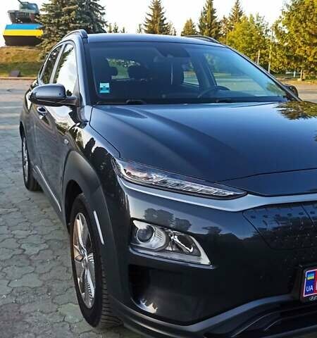 Сірий Хендай Kona, об'ємом двигуна 0 л та пробігом 39 тис. км за 18500 $, фото 32 на Automoto.ua