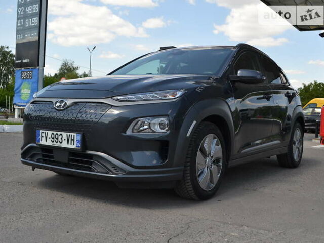 Сірий Хендай Kona, об'ємом двигуна 0 л та пробігом 68 тис. км за 19900 $, фото 1 на Automoto.ua