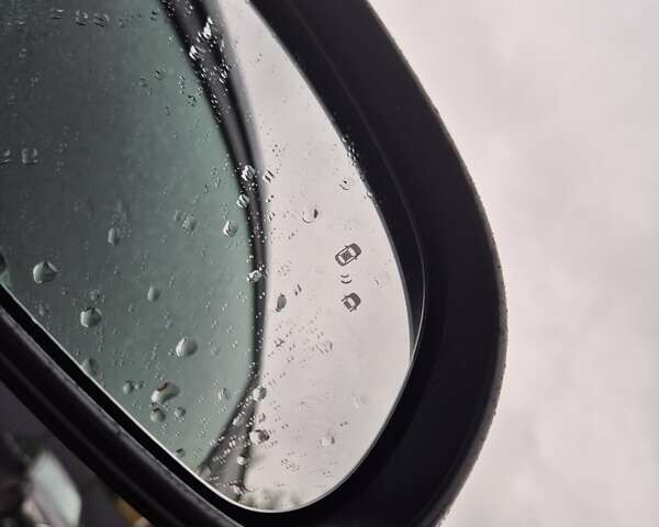 Сірий Хендай Kona, об'ємом двигуна 0 л та пробігом 99 тис. км за 19499 $, фото 12 на Automoto.ua