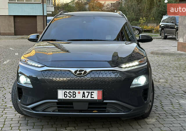 Сірий Хендай Kona, об'ємом двигуна 0 л та пробігом 137 тис. км за 16900 $, фото 5 на Automoto.ua