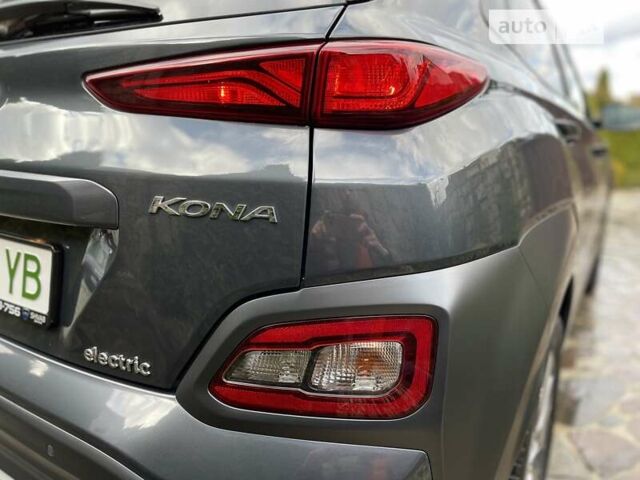 Серый Хендай Kona, объемом двигателя 0 л и пробегом 34 тыс. км за 16900 $, фото 55 на Automoto.ua