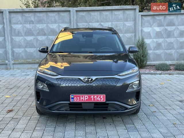 Сірий Хендай Kona, об'ємом двигуна 0 л та пробігом 114 тис. км за 15999 $, фото 2 на Automoto.ua