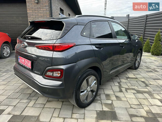 Серый Хендай Kona, объемом двигателя 0 л и пробегом 117 тыс. км за 17500 $, фото 6 на Automoto.ua