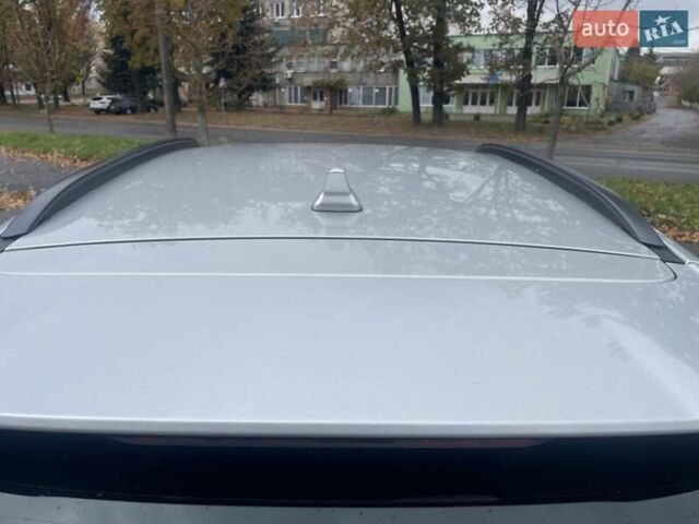 Серый Хендай Kona, объемом двигателя 0 л и пробегом 114 тыс. км за 17100 $, фото 16 на Automoto.ua