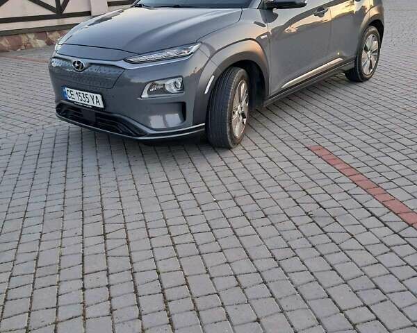 Сірий Хендай Kona, об'ємом двигуна 0 л та пробігом 63 тис. км за 17950 $, фото 17 на Automoto.ua