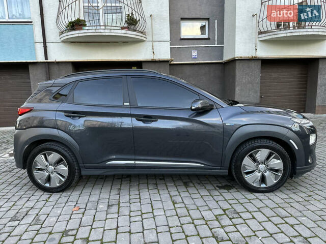 Сірий Хендай Kona, об'ємом двигуна 0 л та пробігом 137 тис. км за 16900 $, фото 22 на Automoto.ua
