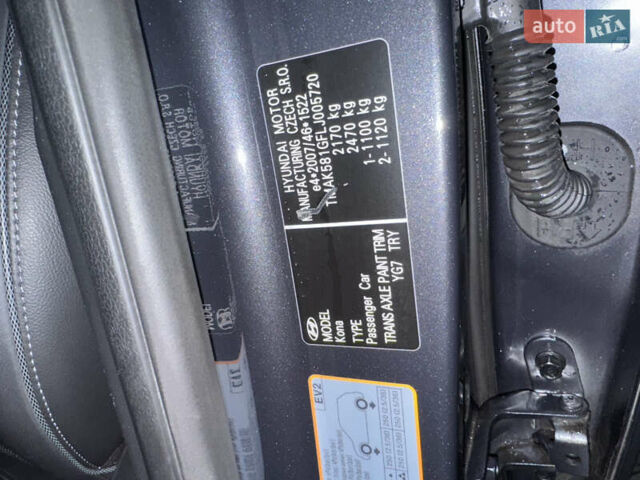Серый Хендай Kona, объемом двигателя 0 л и пробегом 98 тыс. км за 18300 $, фото 35 на Automoto.ua