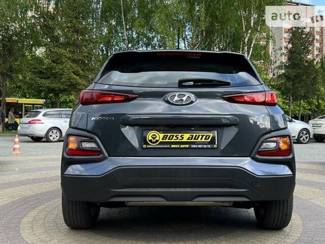 Сірий Хендай Kona, об'ємом двигуна 2 л та пробігом 85 тис. км за 17999 $, фото 5 на Automoto.ua