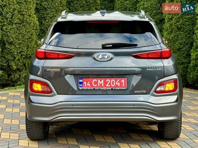 Сірий Хендай Kona, об'ємом двигуна 0 л та пробігом 36 тис. км за 16400 $, фото 4 на Automoto.ua