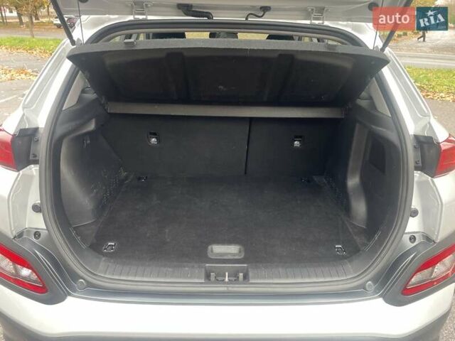 Серый Хендай Kona, объемом двигателя 0 л и пробегом 114 тыс. км за 17100 $, фото 36 на Automoto.ua