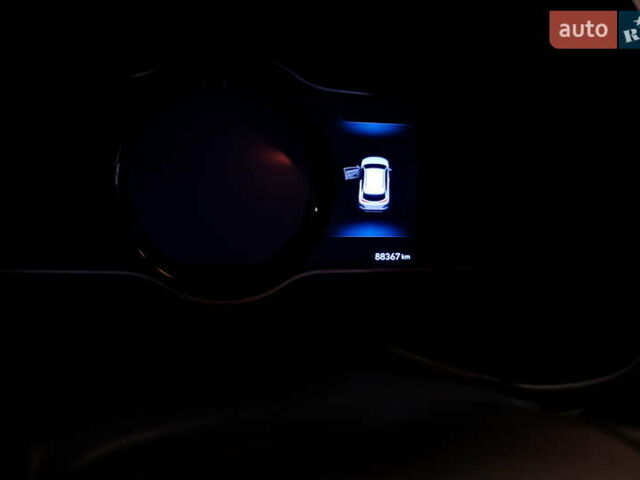 Серый Хендай Kona, объемом двигателя 0 л и пробегом 88 тыс. км за 20300 $, фото 53 на Automoto.ua